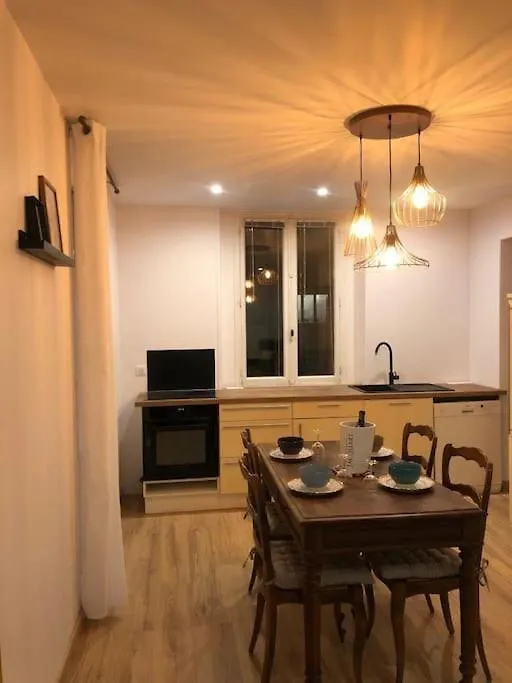 Grand Appartement, Terrasse, Parking Annecy